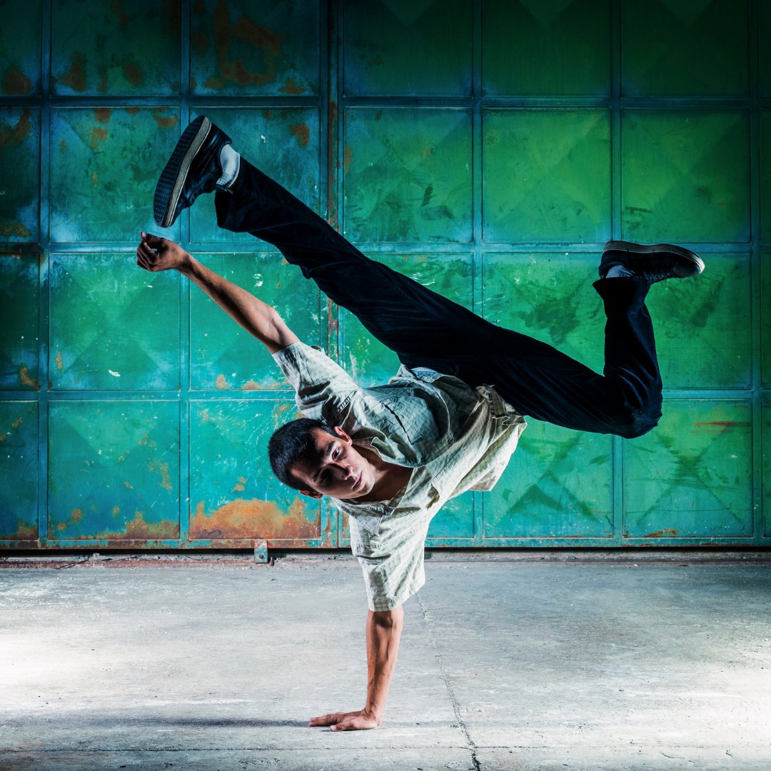 Breakdancing class at Pas De Deux Hawaii