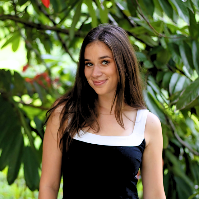 Abby Hahn, Instructor at Pas De Deux Hawaii